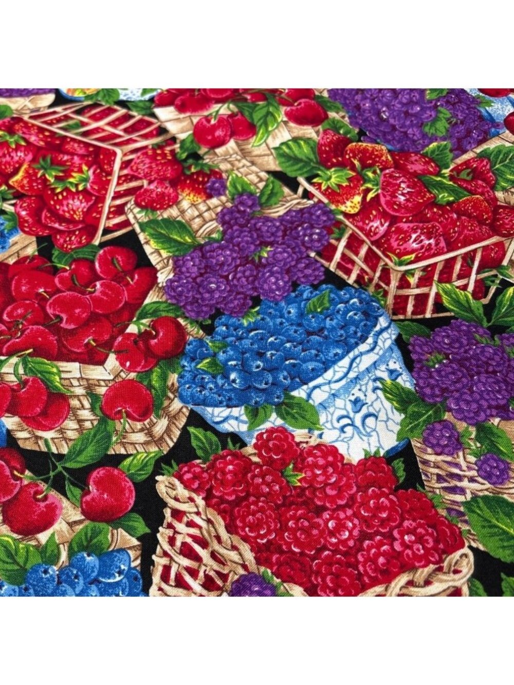 Fruit Basket-Themed VIP Cotton Fabric Joan Messmore 1/2 yard x 44" Cranston Prin